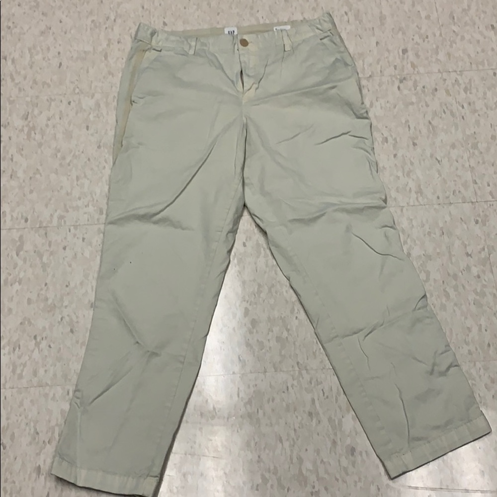 Gap Girlfriend Chinos in khaki Size 12.